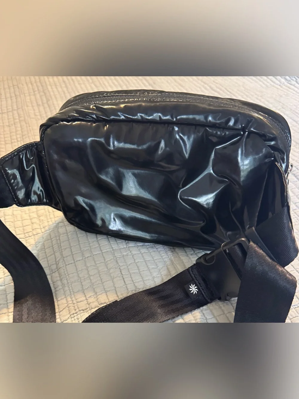 ATHLETA ALL ABOUT SHINE QUILTED CROSSBODY BELT BAG
